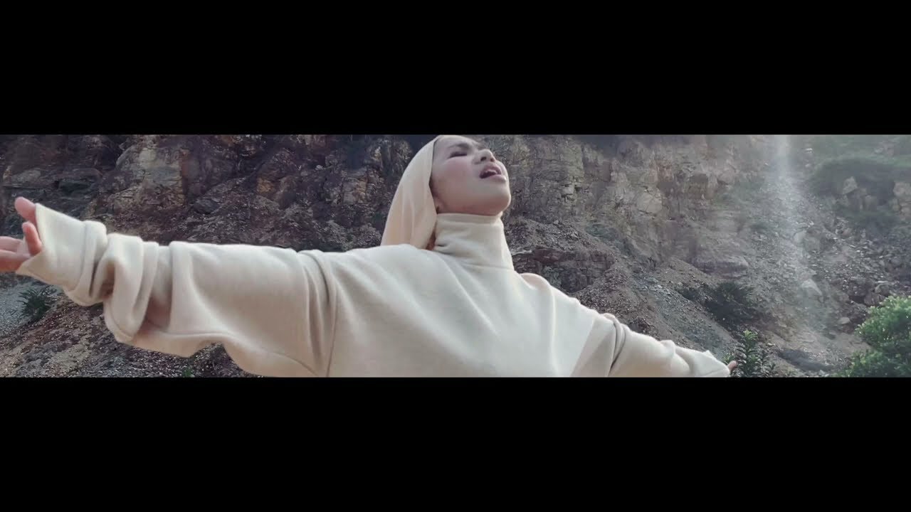 Denting - Melly Goeslaw (Cover by Aina Abdul)