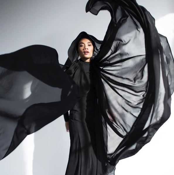 Bangga Yuna Dalam Majalah Vogue Arabia