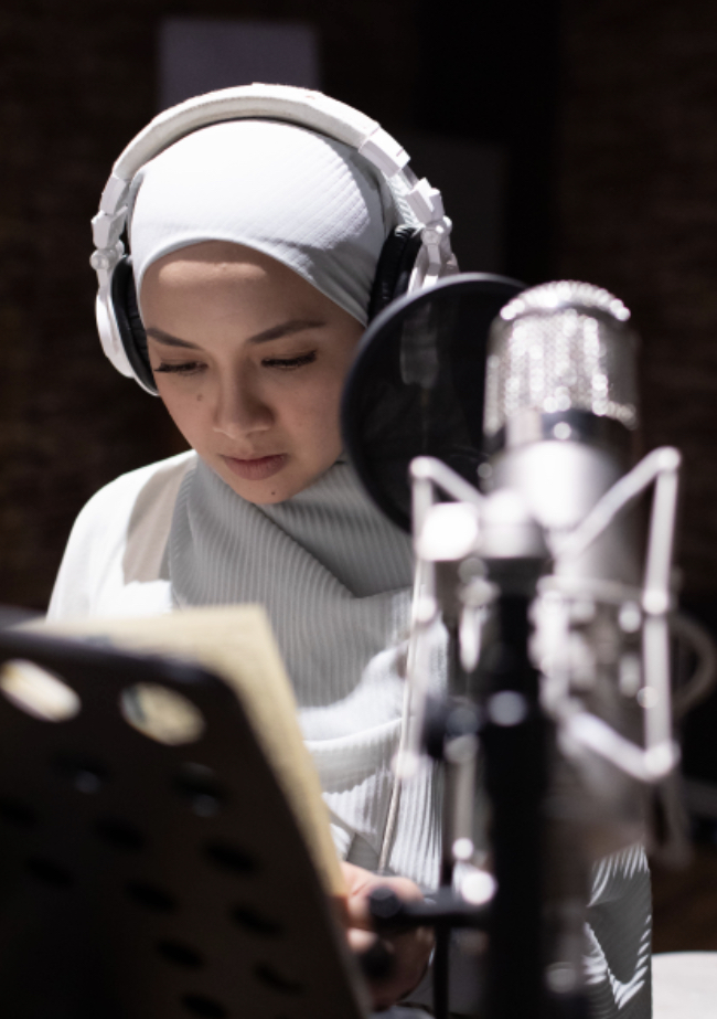 Neelofa &#8216;Pinjamkan&#8217; Suara Sampaikan Maksud Ayat Suci Al-Quran Dalam Bahasa Melayu, Moga Makna By Lofa Beri Manfaat