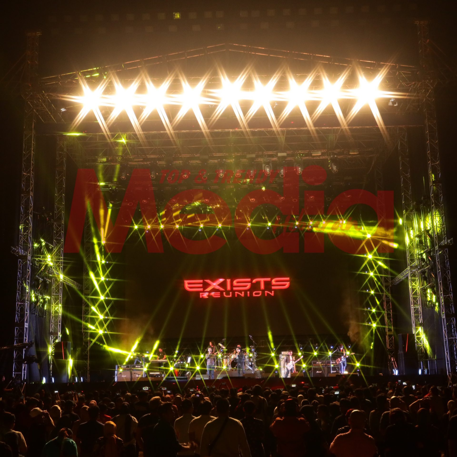 “Bermula Dengan Exists, Berakhir Dengan Exists.&#8221; Ini 10 Trivia Terbaik Konsert Reunionnya Semalam!