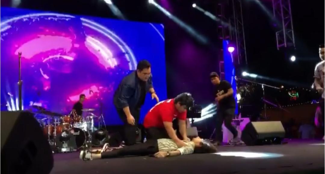 “Kami Ingin Mohon Maaf”, – Vokalis Floor 88 ‘Rebah’ Ketika Buat ‘Live Show’ Saat Nyanyi Lagu Aqilah 