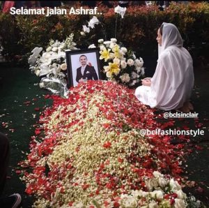 Bapa Ashraf Titip Ucapan Menantu,- “Bunga Terima Kasih Kerana Telah Mencintai Anak Saya.”