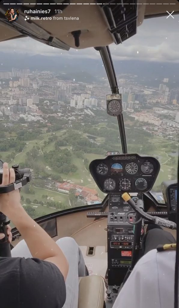 “Saya Harap Awak Suka Kejutan Ini,” &#8211; Ruhainies Bawa Kekasih Ronda-Ronda Naik Helikopter Sempena Hari Jadi, Seronoknya!