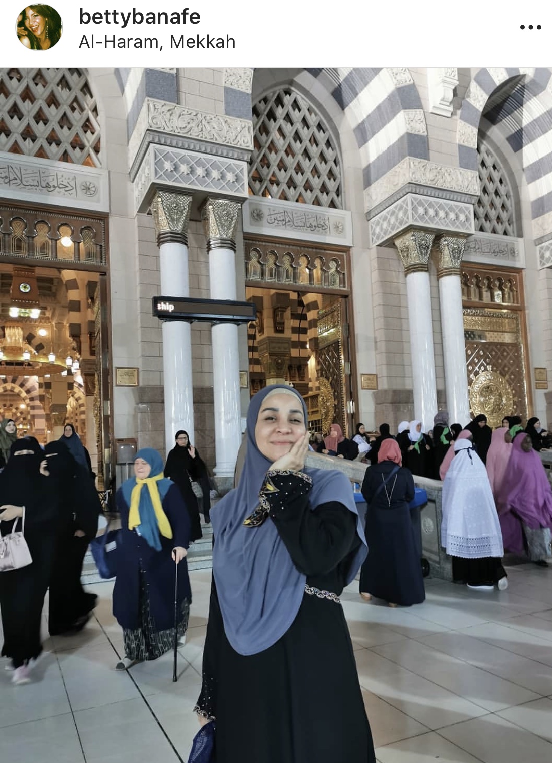 Doa Betty Banafe Di Tanah Suci Buat Malaysia, – “Posisi Pemimpin Bukan Tanggungjawab Kecil, Kelak Akan Ditanyakan Di Hari Masyar.”