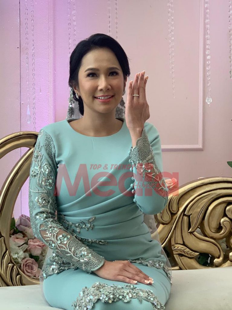 “Kalau Boleh Majllis Nak Langsung Secepat Mungkin Sebab…,” – 6 Tahun Saling Kenali, Dayana Roza Selamat Bertunang, Nikah Disember