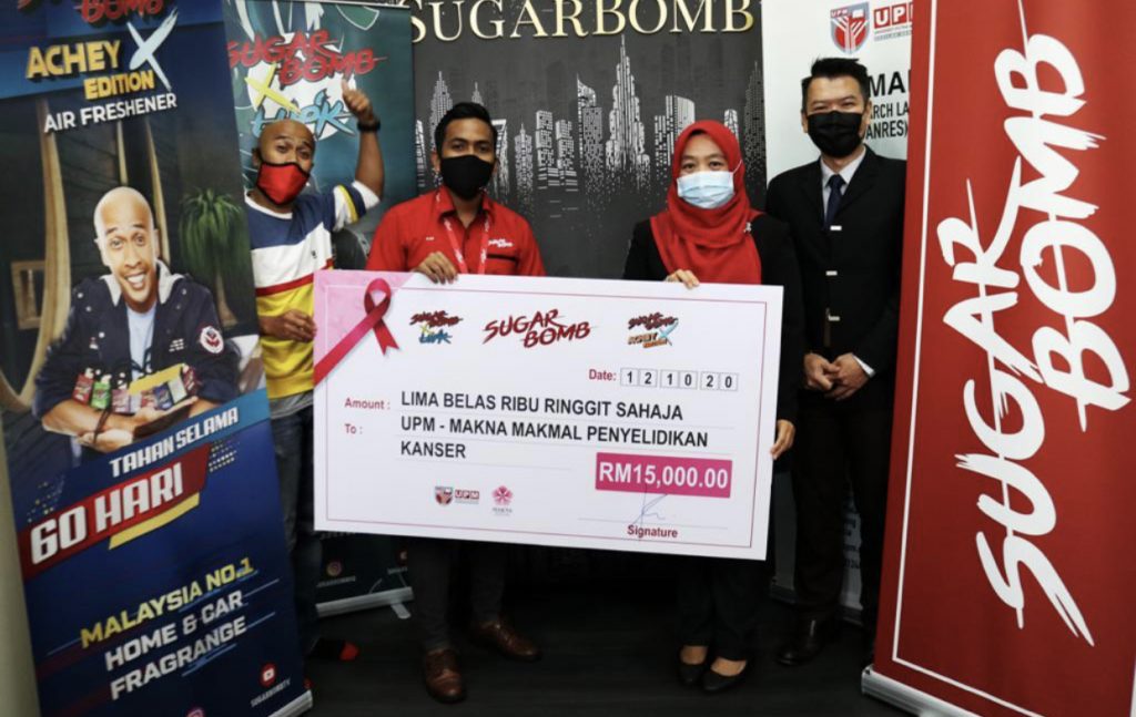 Kerjasama Dengan SugarBomb, Achey & Nabil Ahmad Sumbang RM15k Khusus Penyelidikan Kanser Payu Dara