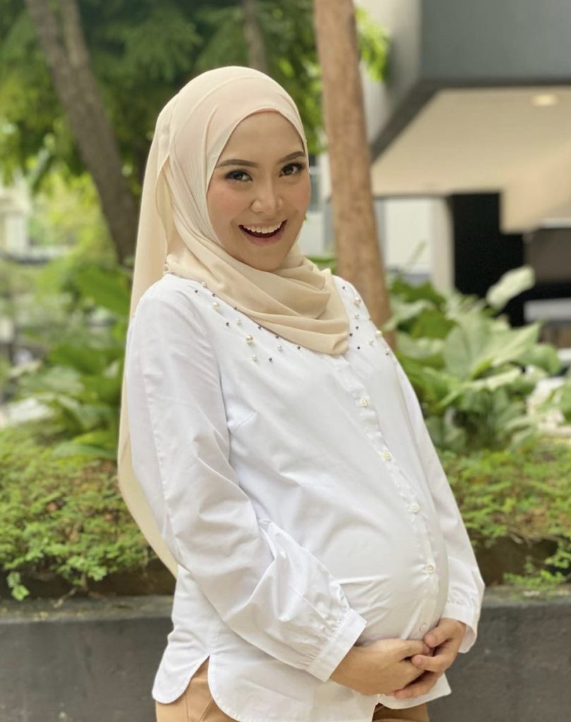 “Dulu Nak 7 Orang Anak, Tapi Sekarang Macam Fikir 10 Kali Sebab…,” -Mawar Rashid Jawab Pertanyaan Peminat