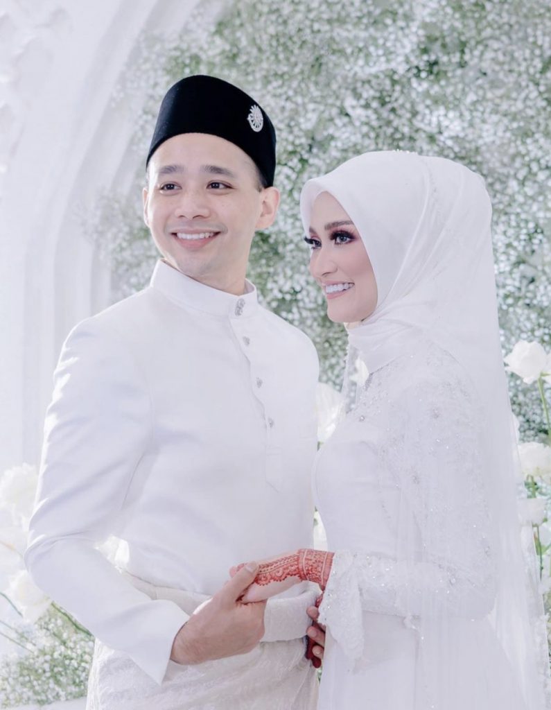 Anak Buah Minta Pulang, Ayda Jebat Kata Nasib Baik! &#8211; “Macam Mana Nak Buat 13, Baru Honeymoon Sekejap Dah Suruh Balik.”