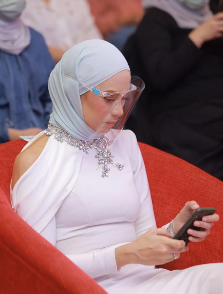 “Cuma Biasalah Mata Netizen Yang Akan Melihat Sudut Menampakkan Bahu Itu Sebagai Hal Besar,” – Natasha Hudson