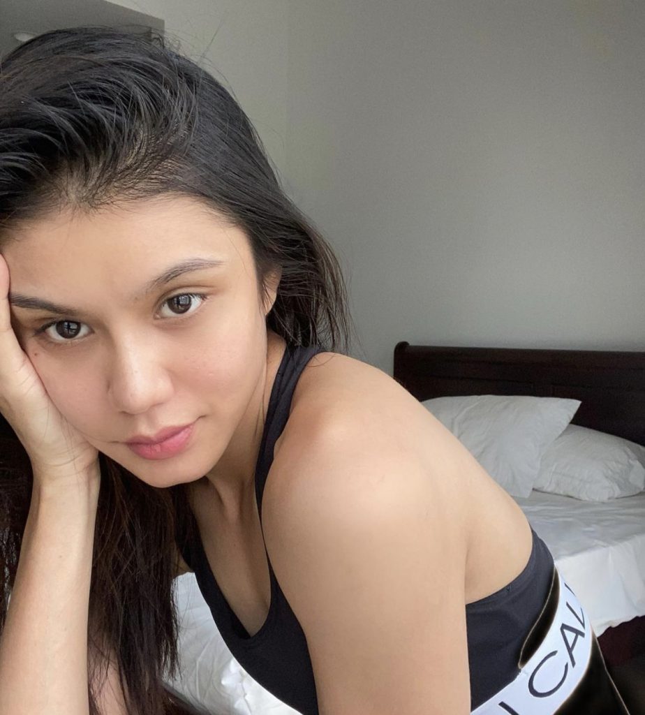 “Pertama Kali Tengok Artis Yang Berani Naked Face,” &#8211; Kongsi Foto Tanpa Secalit Mekap Pun, Ramai Puji Wajah Polos Mimi Lana