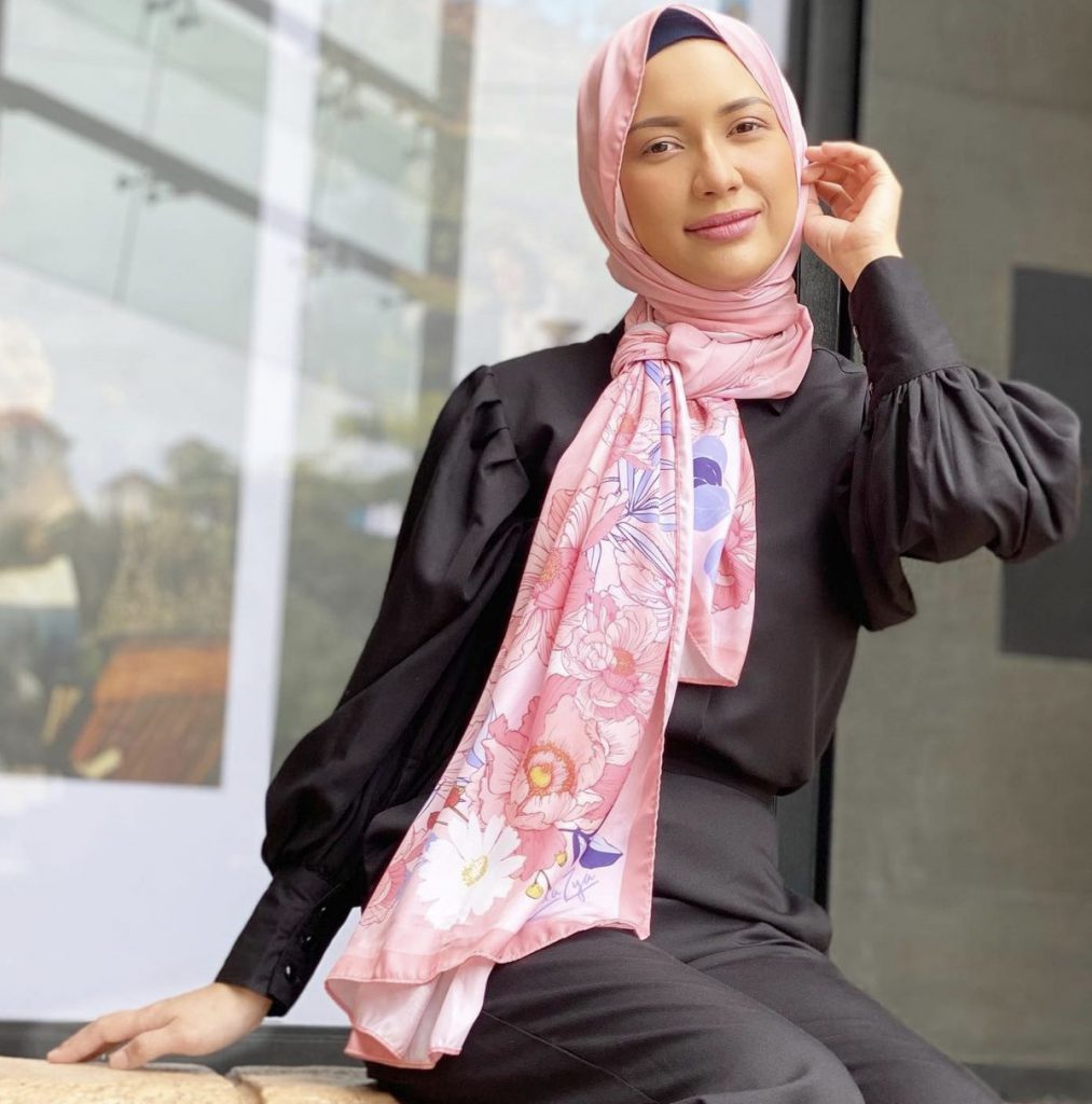 Zara Zya Cuba Bantu Orang Susah, Jual Kek Pisang – “Hasil Jualan Akan Disalurkan, Saya Guna Kelebihan Buat Kek.”