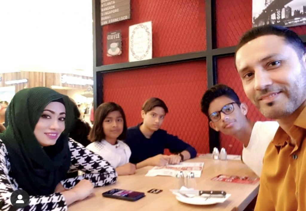 “Sejak Mula Isteri Sakit, Saya Sering Terima…,” –  Kalau Ada Wanita ‘Call’, Edika Yusof Bagi Telefon Biar Isteri Jawab
