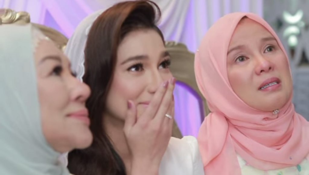 Sah! Sheila Rusly Maklum Anak Sulung Bertunang Dengan Elisya Sandha &#8211; “Ikut Perjanjian, Mereka Akan Disatukan Awal Tahun Depan.”