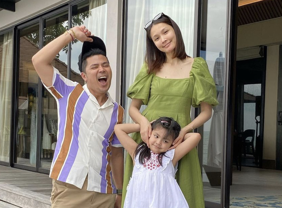 Selepas Kongsi Berita Timang Anak Kedua : Instagram Scha, Awal & Lara Dihujani Doa Baik-Baik, Ramai Ucap Tahniah!