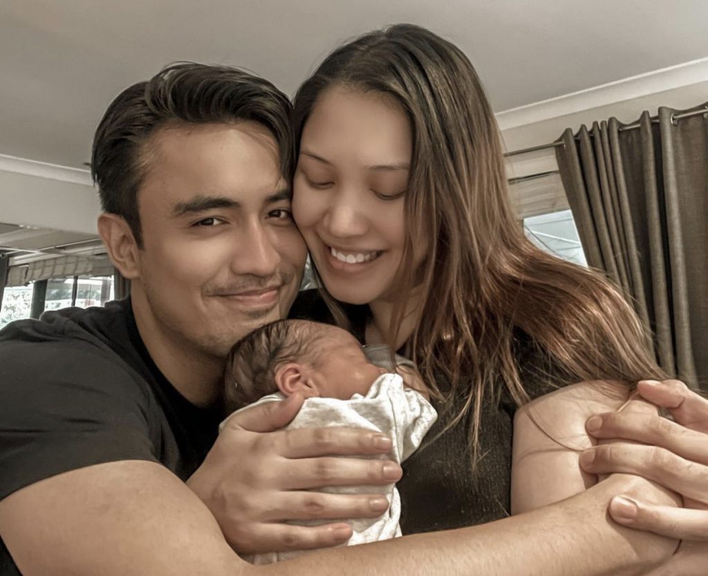 “Terima Kasih Kerana Menjadi Ibu Terbaik Untuk Anak Kita,” – Zahirah Genap 26 Tahun, Aiman Hakim Coret Ucapan, So Sweet!