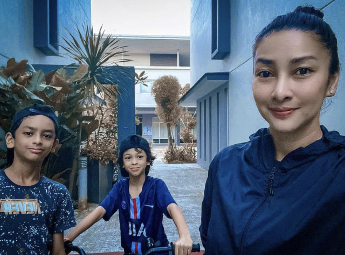 “Sibuk Make Up Diri Sendiri Sampai Lupa Tengok Anak?,” &#8211; Ada Yang Masih Hantar Anak Ke Sekolah Meski Kurang Sihat, Rita Rudaini Selar Sikap Penjaga Lepas Tangan