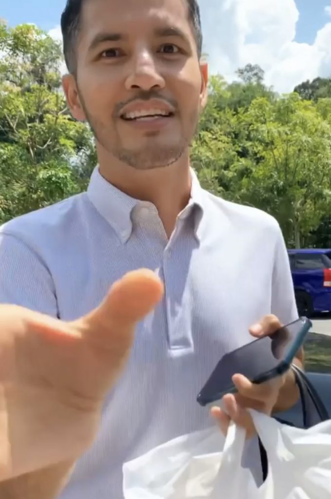 Ibu Buka Cerita Aliff Syukri Pemurah Walau Mulut ‘Tak Beralas’, Pekerja Suka Kalau Dia Ziarah – “Akan Kasi Duit, Tudung Dan…”