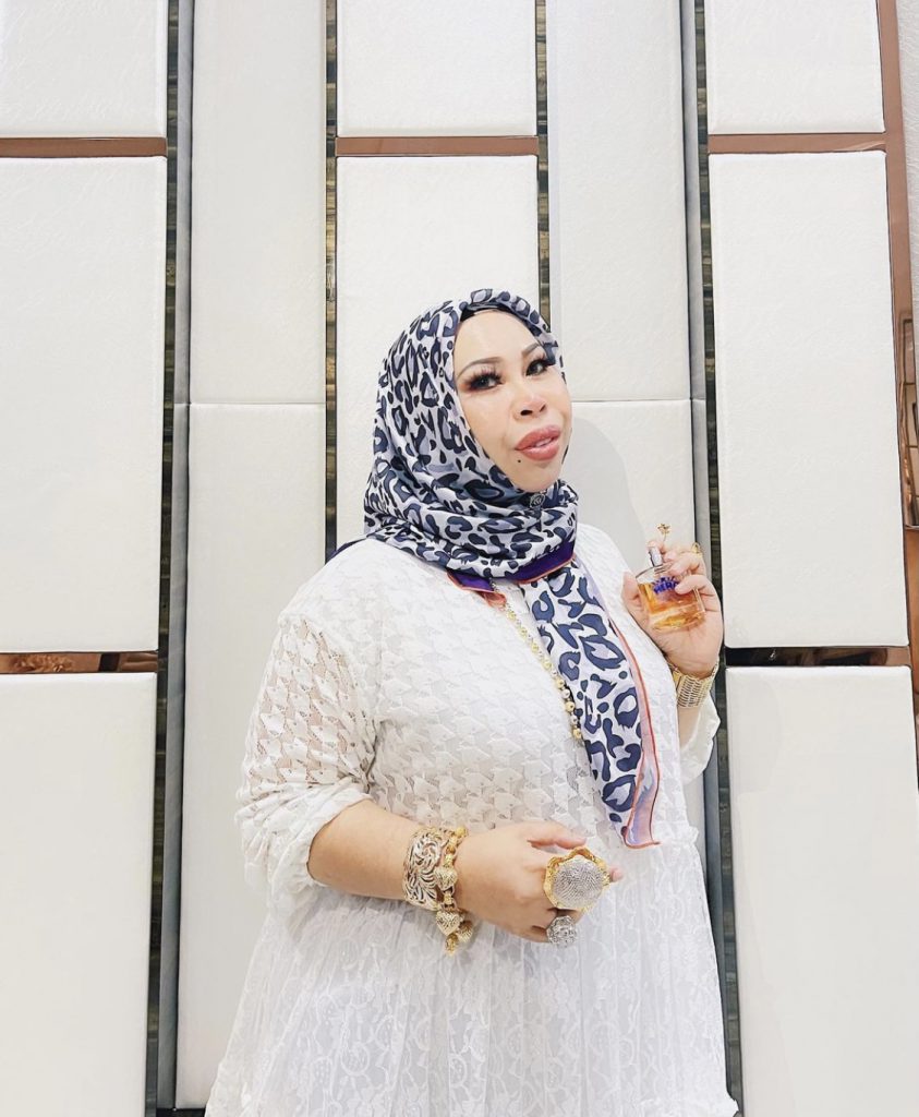 “Nampak Makin Kurus Lah,” &#8211; Kongsi Foto Terkini, Figura Datuk Seri Vida Jadi Perhatian Ramai