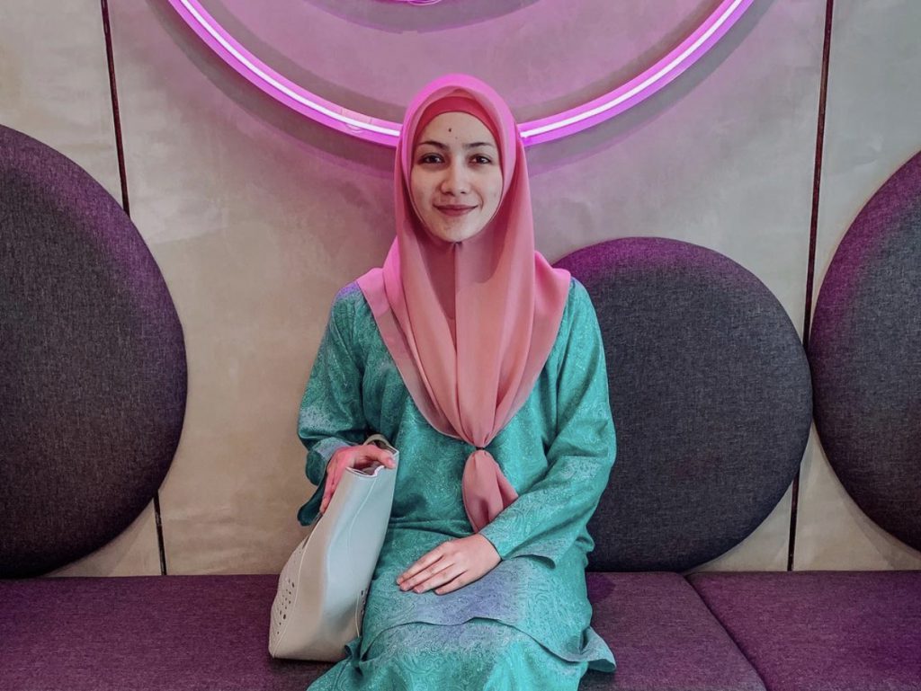 [GAMBAR] Buang Foto Nampak Aurat, Instagram Aishah Azman Dihujani Doa Positif, Peminat Tumpang Gembira