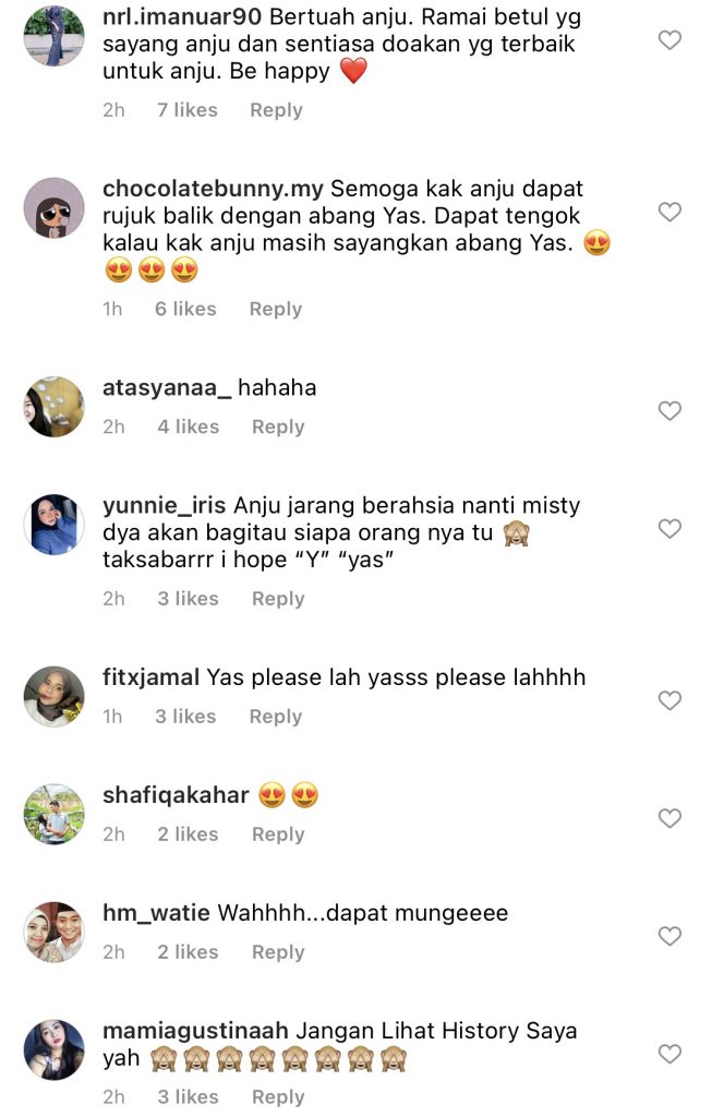 “Thank You My Love…,” – Terima Jambangan Bunga, Peminat Speku Zarina Anjoulie Sudah Berbaik Dengan Bekas Suami?