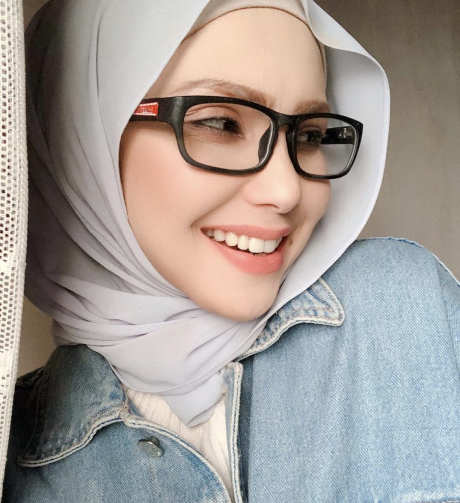 “Sejak Cari Rezeki Dalam Lakonan Ini, Saya Sentiasa Berfikir Di Luar Kotak Dan Sanggup…,” – Che Ta Bukan Nak Berlakon Jadi Cantik Saja