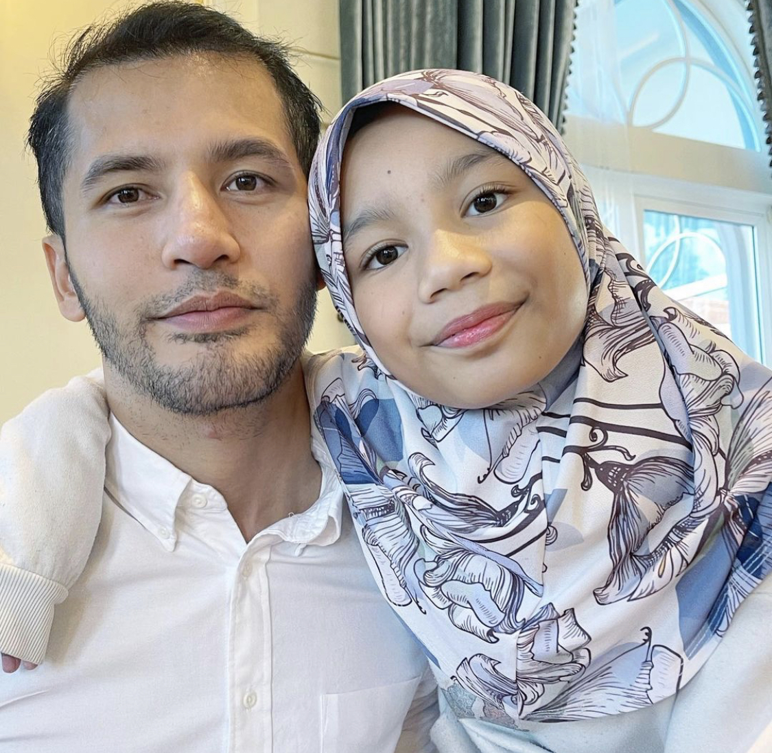 “Patutlah Kaya Raya, Rajin Bayar Zakat Harta,” – Dituduh Riak Sebab Tunjuk Nilai Zakat, Netizen Back Up Datuk Seri Aliff Syukri