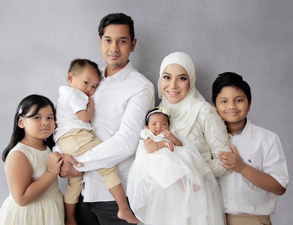 [GAMBAR] “Cinta Senyum Sebab&#8230;,” &#8211; Bagai Semalam Baru Dilahirkan, Mawar Rashid Maklum Baby Girl Genap 2 Bulan