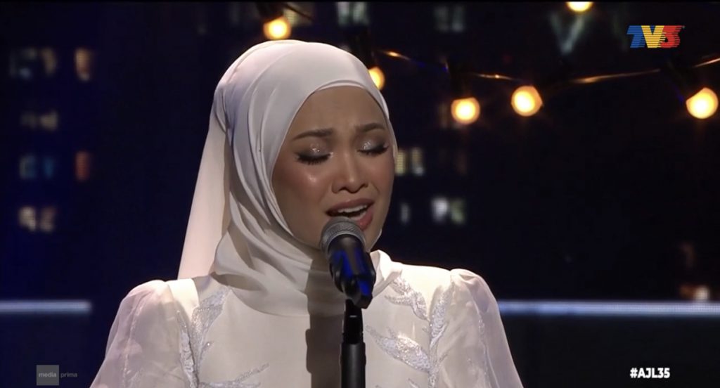 Kapsyen ‘Im So Sorry’ Nabila Razali, Lihat Apa Reaksi Komposer Lagu Peluang Kedua, “Awak Adalah Contoh Inspirasi Saya. So Proud Of You!”