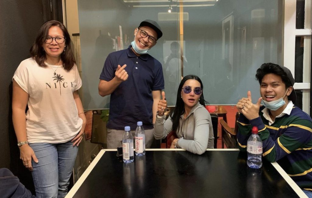 Dua Bulan ‘Upload’ Dah 12 Juta Views! – “Lirik Pun Main Tembak Je Pada Awalnya,” – Haqiem Rusli Dedah Cerita Sebenar