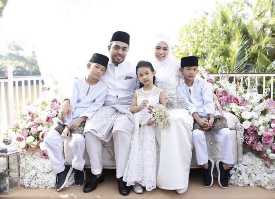 “Dia Teruja Sama Sebab Ini Anak Pertama Kami,” &#8211; Isteri Dijangka Bersalin Ogos, Makin Besar Famili Issey Fazlisham