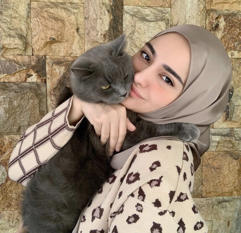 “Kami Jenis ‘Date’ Untuk Berkahwin, Bukan ‘Date’ Untuk Main-Main,” – Kilafairy Cerita Hubungan Dengan Lelaki Ini, Perjelas Isu Cincin Di Jari Manis