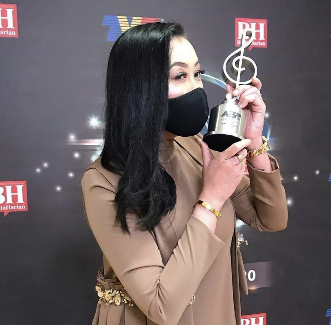 “Kalau Nak Diva, Saya Boleh Jadi Diva Sebab…,”- Masalah Disiplin Penyampai Boleh Jejas Reputasi Radio, Ini Respon Jujur DJ Lin