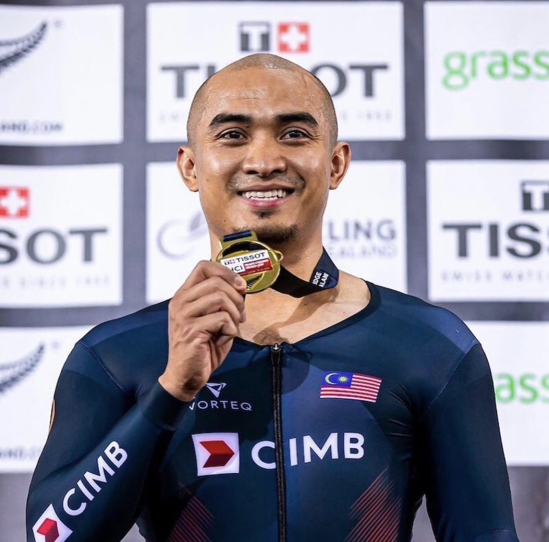 “Mahu Cuba Satu Hari Kalau Ada Peluang,” &#8211; Bella Dally Mahu Berbasikal Di Velodrom Pula, Ini Respon Azizul Hasni Awang Berikan