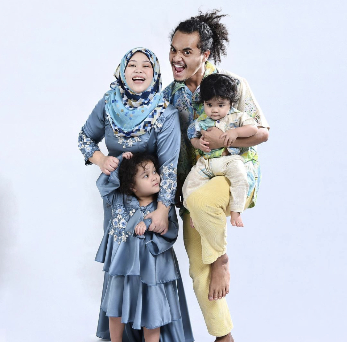 “Allah Tahu Kau Struggle Cari Rezeki B, Dia Suruh Rehat,” – Atu Zero Ditahan Di Hospital, Ini Puncanya
