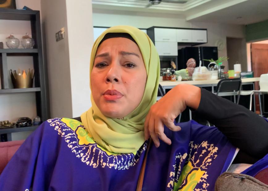 “Ada Lima Anak Cukup,” &#8211; Sharifah Shahirah Sudah ‘Ikat Peranakan’