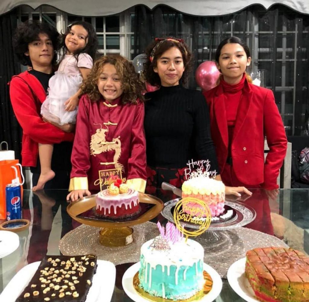“Ada Lima Anak Cukup,” – Sharifah Shahirah Sudah ‘Ikat Peranakan’