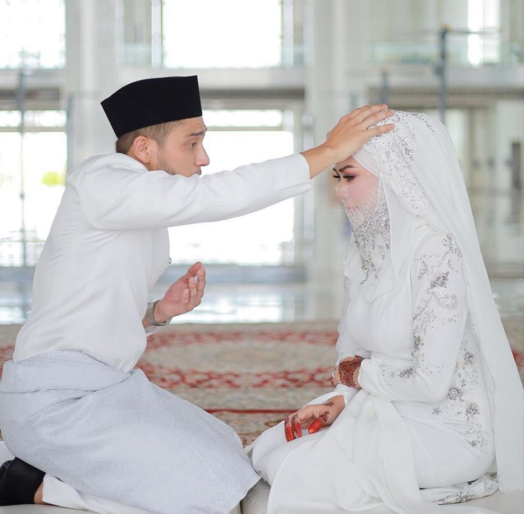 “Tolong Jaga Kakak Saya Dengan Baik,” – Ucapan Ruhainies, Risteena & Isa Khan Kini Sah Suami Isteri