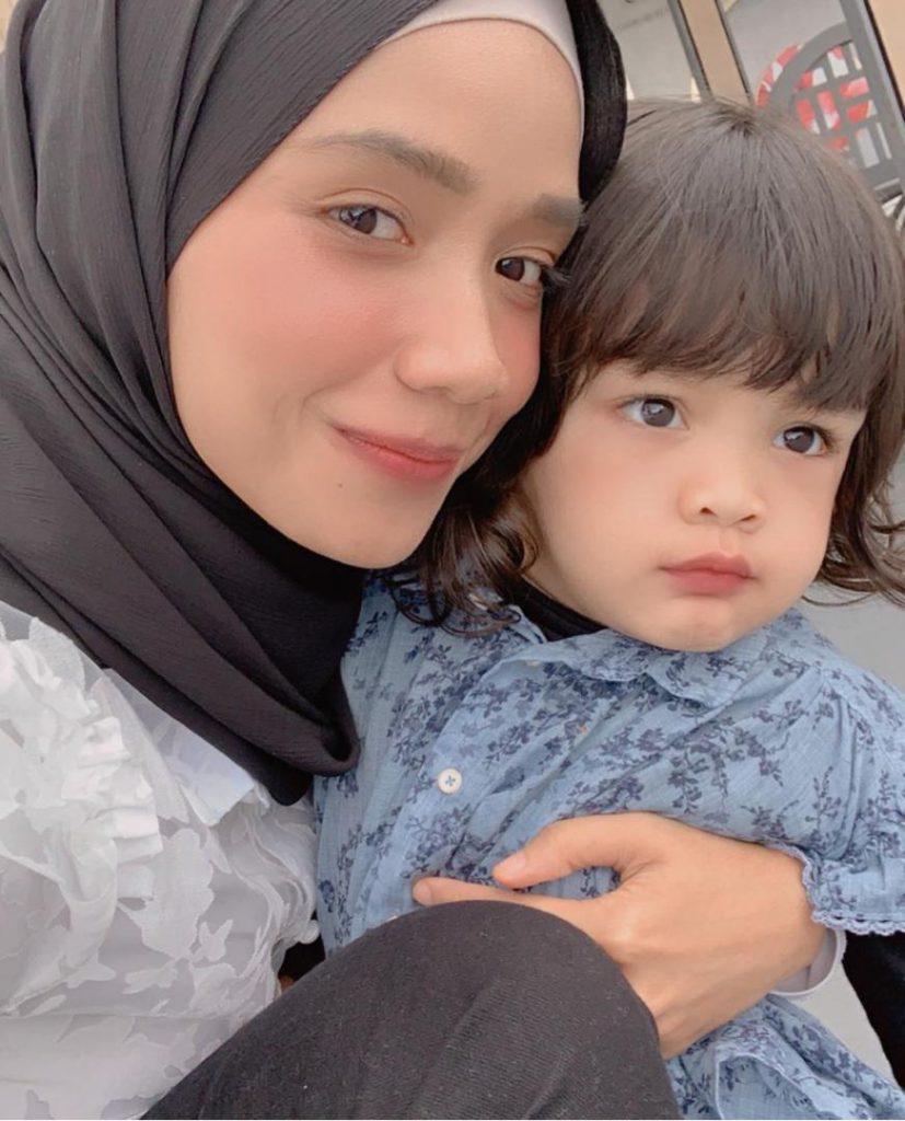 Berdoa Moga Anak Jadi Kakak Yang Baik, Ini Titipan Kata Ummi Nazeera Buat Ayra Aneesah – “Allah Maha Mengetahui, Tapi Kena Selalu Ingat.”
