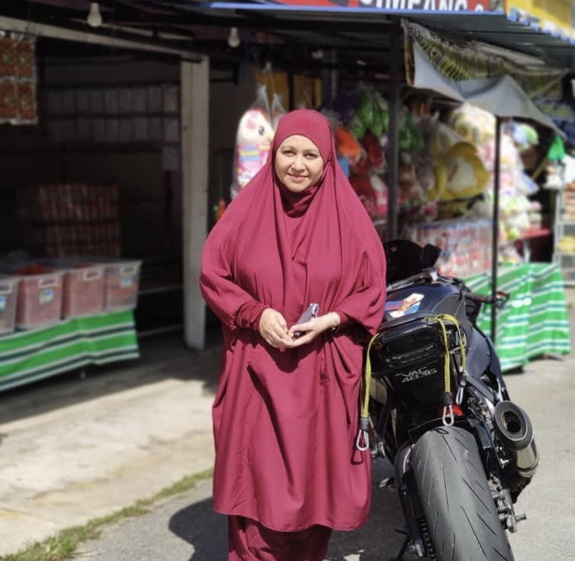 “Telur Berlendir, Buah Melaka Kelapa Basi,” – Sheila Mambo Kecewa Peniaga Bazar Jual Makanan Mudah Rosak, Chef Adu Turut Beri Respon
