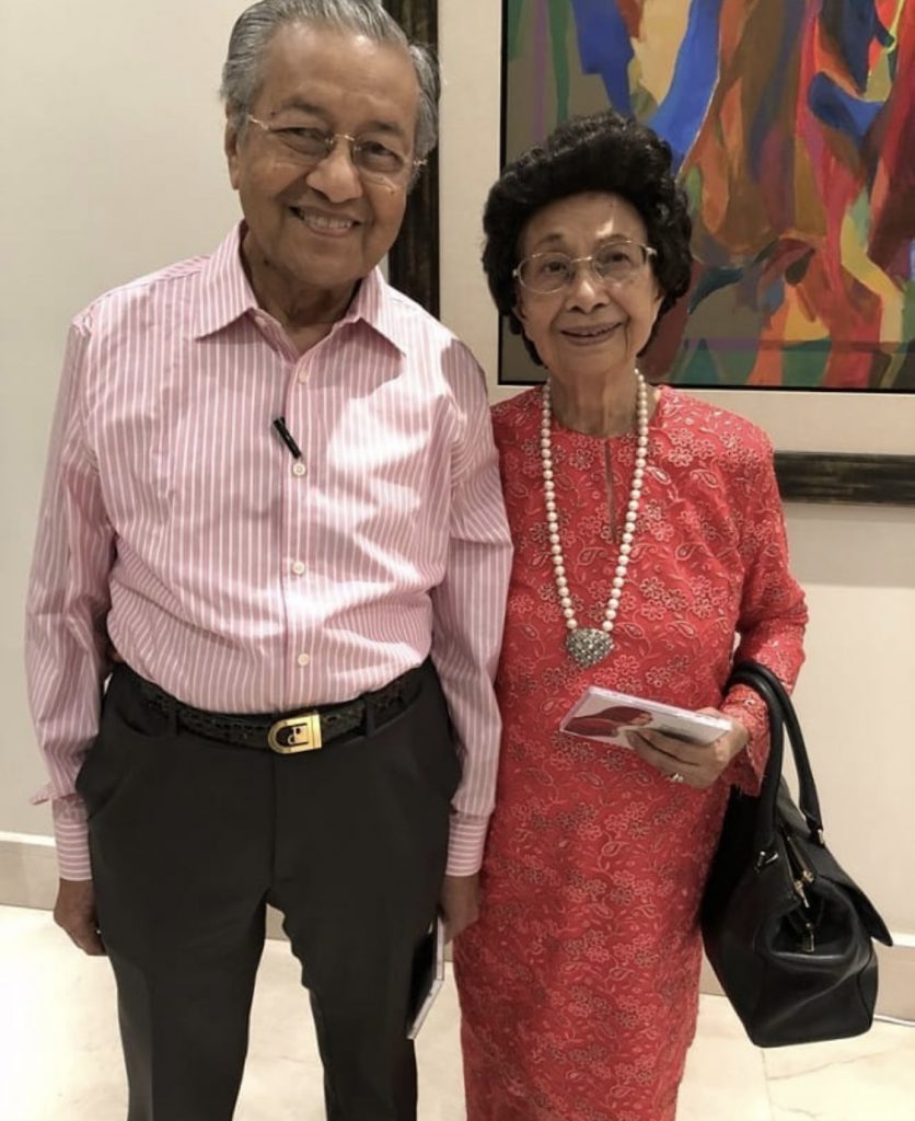 “Saya Harap Siti & Juga Anak Dikurniakan Segala Kebaikan Oleh Allah SWT,” – Tun Dr. Mahathir Mohamad