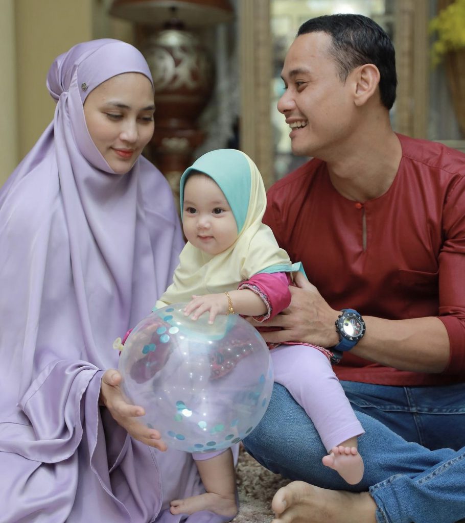 Fasha Sandha Puji Anak Sulung Rizman Nordin Comel, Allah Izinkan Jumpa &#8211; “Aunty Kenal Mommy Rizqaa Sejak Remaja.”