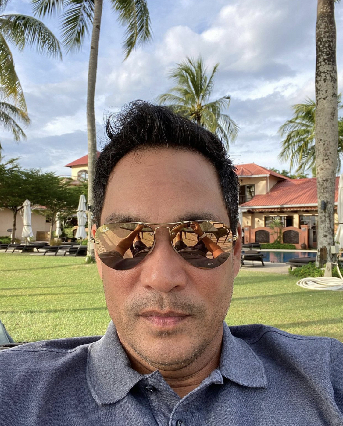 “Bila Nak Kahwin? Jangan Lambat Macam Saya,”- Pernah Berlakon Extra, Datuk Hans Isaac Bangga Lihat Pencapaian Zizan Razak