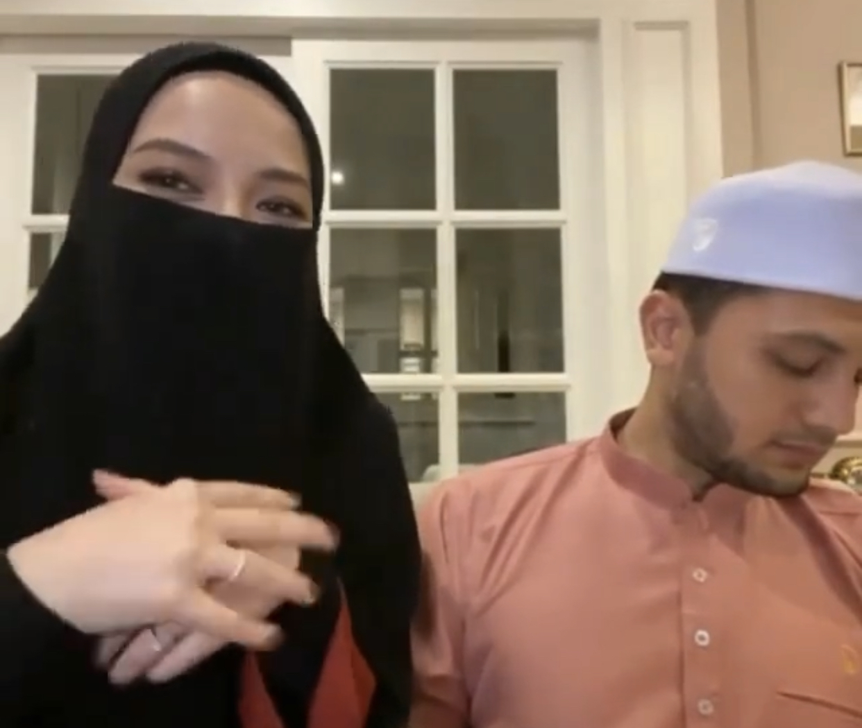 “Inilah Quran Yang Haris Bawa Untuk Berterawih Dengan&#8230;,” &#8211; Buka Cerita, Neelofa Kongsi Bibit Cinta, Hati ‘Dicuri’ Suami Tersayang