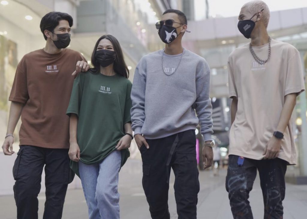 “Masanya Tepat Untuk Saya Kongsi Gaya Kegemaran,” – Jual Baju ‘Street Wear’ Sendiri, Semua Orang Boleh ‘Jadi’ Macam MK K-Clique!