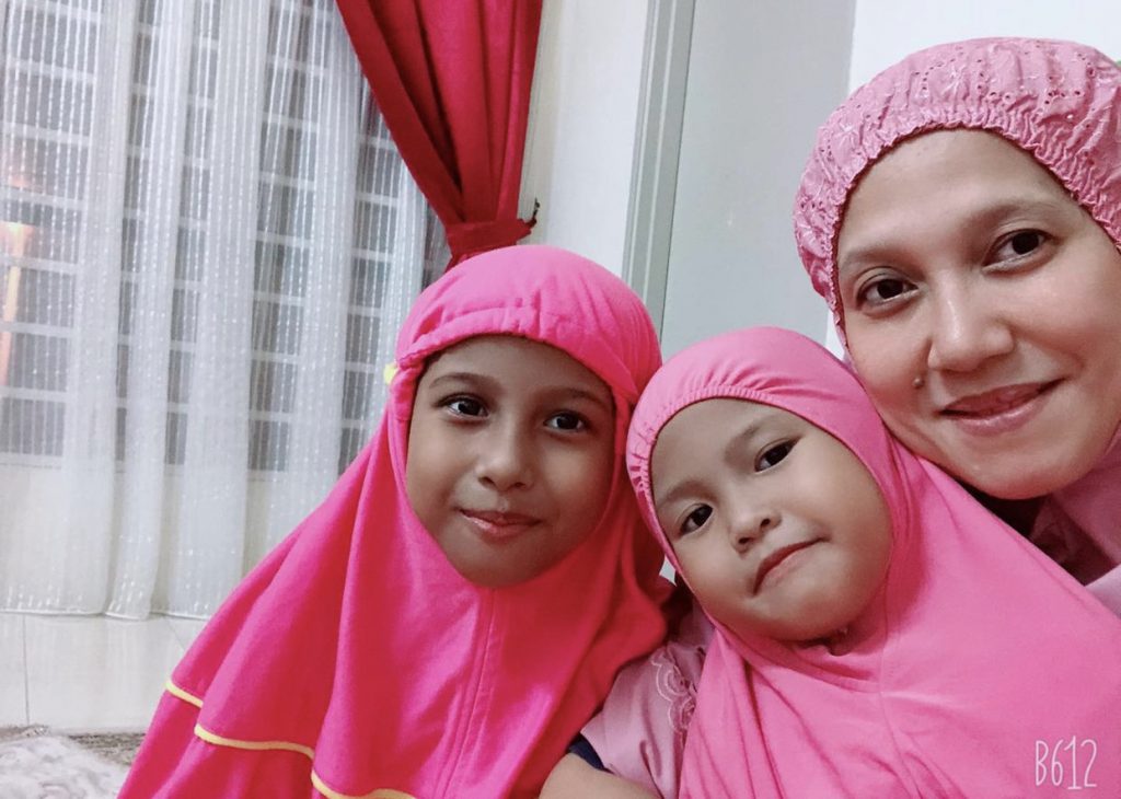 Ramai Memuji…. “Anak Sesekali Nak Berkumpul, Apa Salahnya,” – Kiah Propa Sambut Ramadan Pertama Bersama Bekas Suami