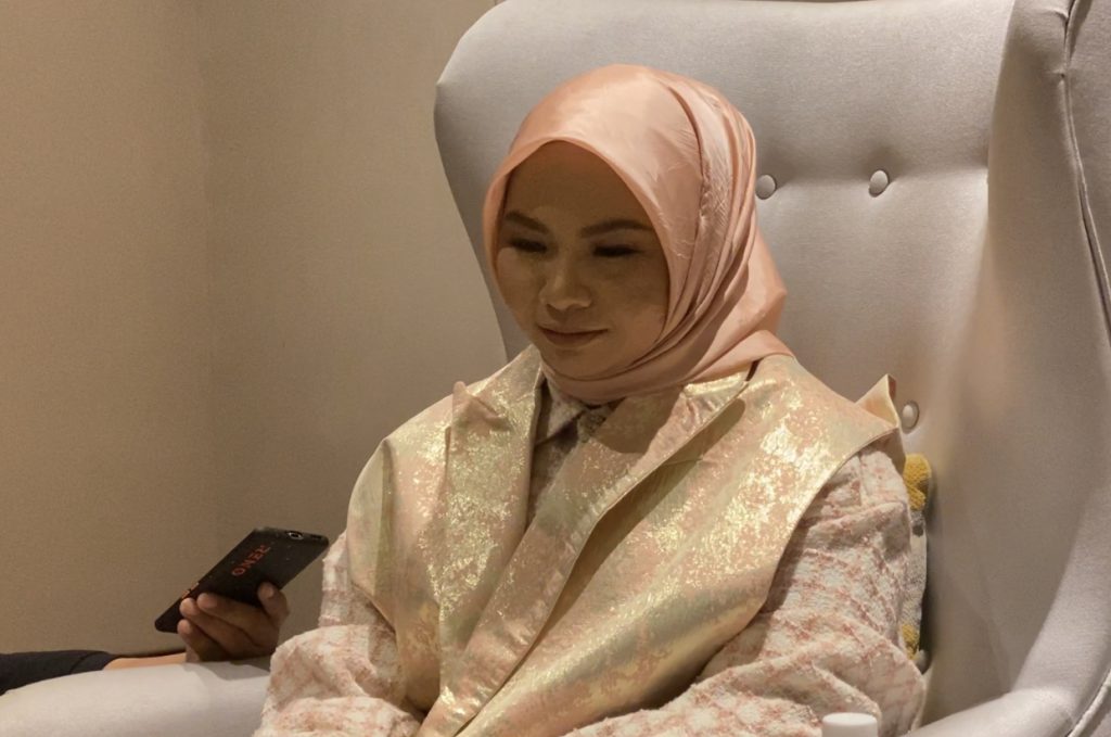 “Macam Mahu Mengaibkan, Jadi Saya Tak Nak Layanlah,” – Ada Dakwa Lagu Raya Judi Lebih Sedap, Ini Jawab Balas Aina Abdul