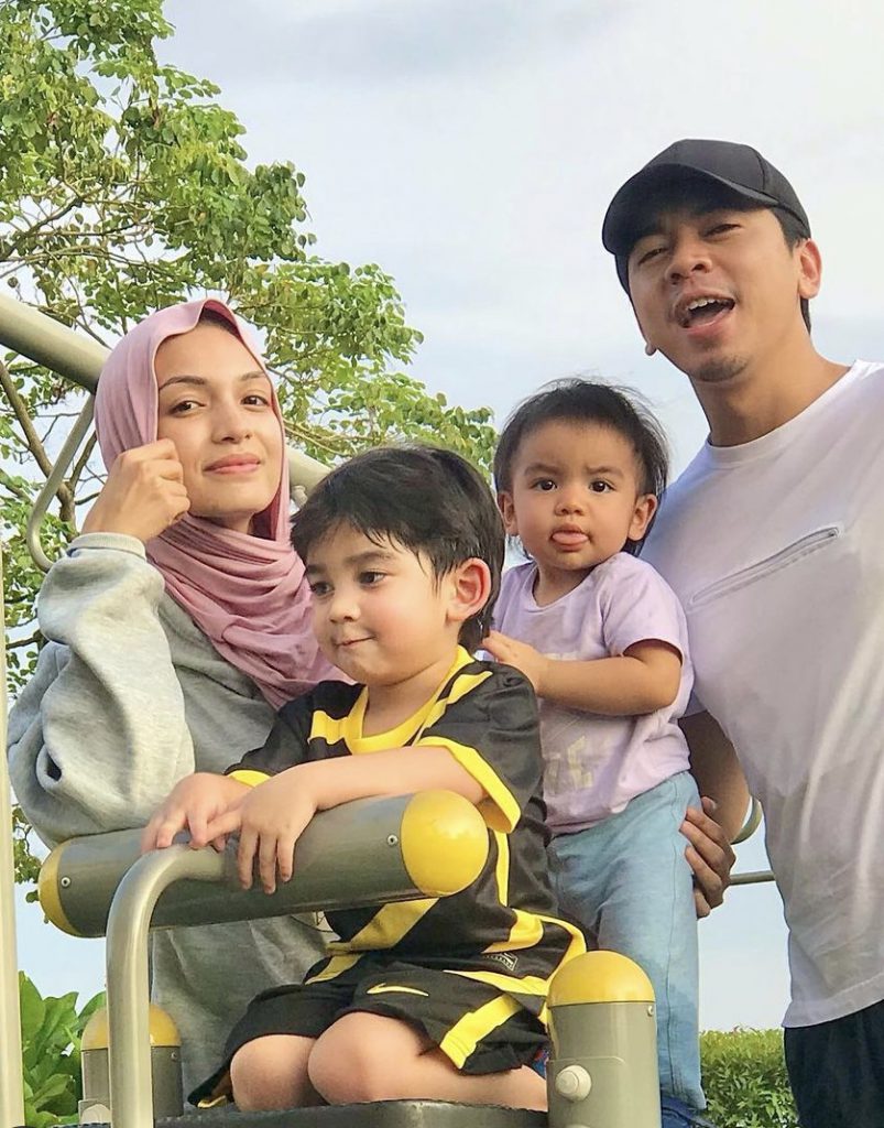 &#8220;Kalau Ada Isu Pun, Saya Hanya Bercakap Bersama Isteri Di Rumah,&#8221; &#8211; Amar Baharin Bukan Jenis Yang Ekspres Semua Benda Di Media Sosial