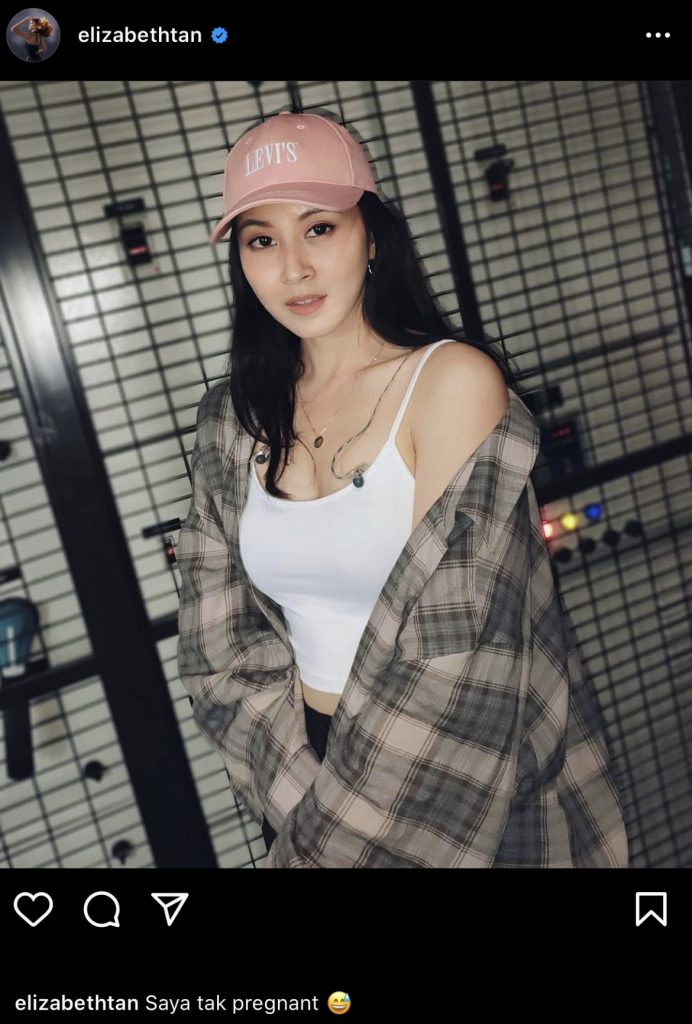 Kongsi Foto Perut Kempis, Elizabeth Tan Mengaku Belum Lagi Berbadan Dua – “Saya Tak Pregnant.”