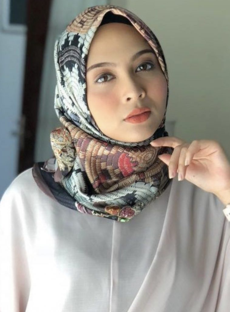 “Permulaan Untuk Membiasakan Diri,” – Mahu Ambil Berkat, Riena Diana Bertudung Sepanjang Ramadan