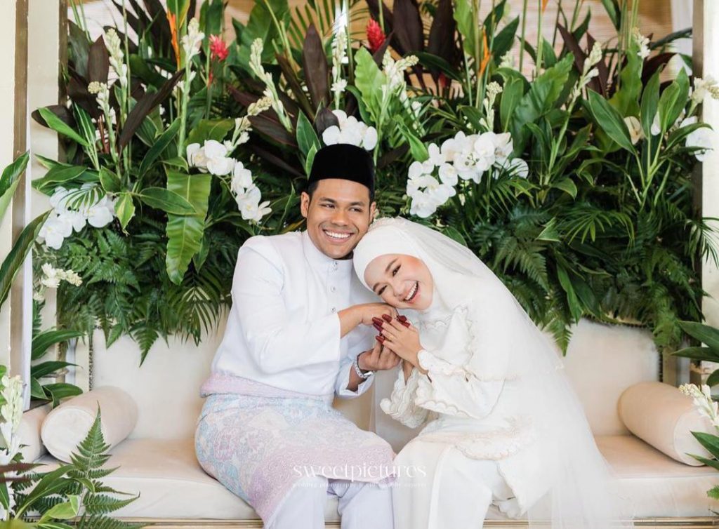 [GAMBAR] Ernie Zakri &#038; Syamel Langsung Majlis Resepsi, Kongsi Foto Indah Bersama Peminat